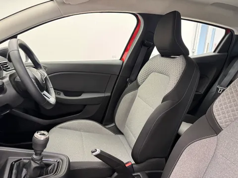 DV24OTG Renault Clio 1.0 TCe 90 Evolution 5dr Thumbnail #13