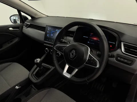 DV24OTG Renault Clio 1.0 TCe 90 Evolution 5dr Thumbnail #19