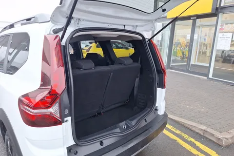 DY72VKA Dacia Jogger 1.0 TCe Extreme SE 5dr Thumbnail #18