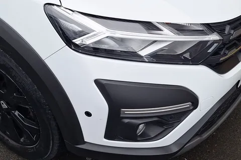 DY72VKA Dacia Jogger 1.0 TCe Extreme SE 5dr Thumbnail #28