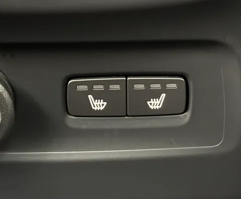 SF72YCJ Volvo XC40 1.5 T5 Recharge PHEV Ultimate Dark 5dr Auto Thumbnail #15