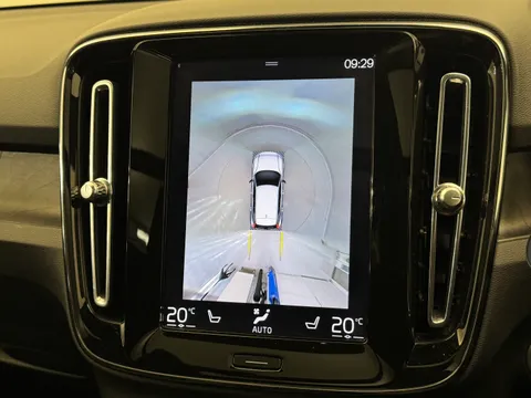 SF72YCJ Volvo XC40 1.5 T5 Recharge PHEV Ultimate Dark 5dr Auto Thumbnail #37