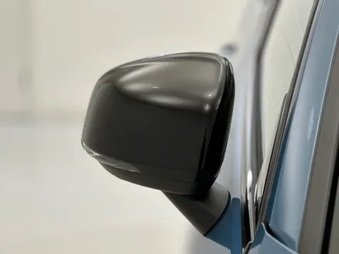 SF72YCJ Volvo XC40 1.5 T5 Recharge PHEV Ultimate Dark 5dr Auto Thumbnail #41