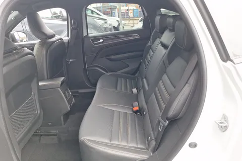 9 of 40 for Renault ARKANA 1.6 E-Tech full hybrid 145 Engineered 5dr Auto