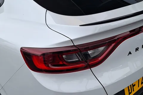 16 of 40 for Renault ARKANA 1.6 E-Tech full hybrid 145 Engineered 5dr Auto