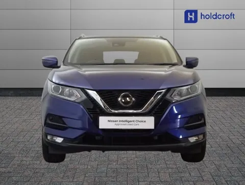 VA68KBN Nissan Qashqai 1.3 DiG-T Acenta Premium 5dr Thumbnail #2