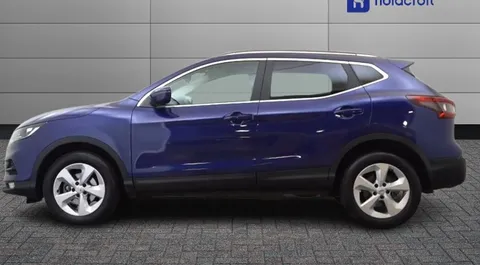 VA68KBN Nissan Qashqai 1.3 DiG-T Acenta Premium 5dr Thumbnail #4