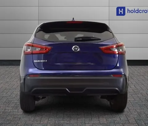 VA68KBN Nissan Qashqai 1.3 DiG-T Acenta Premium 5dr Thumbnail #6