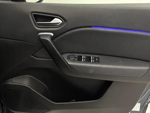 KY72OCL Renault Captur 1.0 TCE 90 Techno 5dr Thumbnail #18