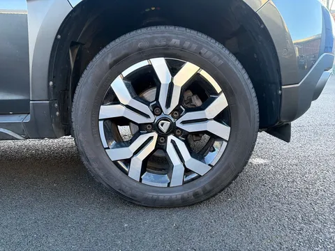 DS71MVE Dacia Duster 1.3 TCe 130 Prestige 5dr Thumbnail #5