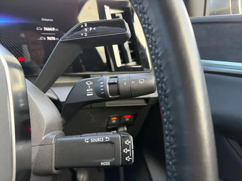 MA24ZNJ Renault Megane E-Tech EV60 160kW Iconic 60kWh Optimum Charge 5dr Auto Thumbnail #24