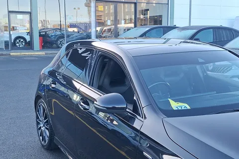 BD21XGM Mercedes-Benz A-Class A200d Exclusive Edition 5dr Auto Thumbnail #36