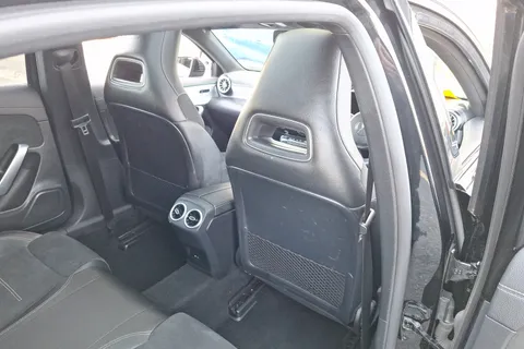 BD21XGM Mercedes-Benz A-Class A200d Exclusive Edition 5dr Auto Thumbnail #41