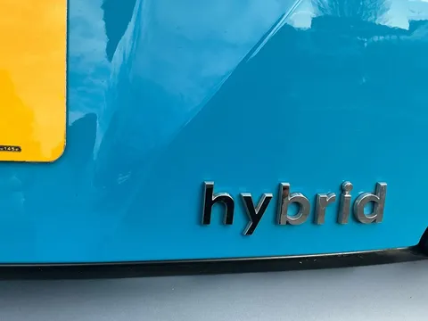 DU72EDX Hyundai Kona 1.6 GDi Hybrid Ultimate 5dr DCT Thumbnail #16