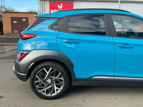 DU72EDX Hyundai Kona 1.6 GDi Hybrid Ultimate 5dr DCT Thumbnail #9