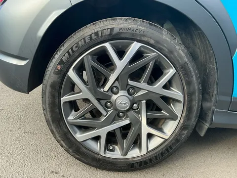 DU72EDX Hyundai Kona 1.6 GDi Hybrid Ultimate 5dr DCT Thumbnail #17