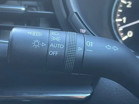 MP24KKS Mazda Mazda3 2.0 e-Skyactiv G MHEV Exclusive-Line 5dr Thumbnail #16