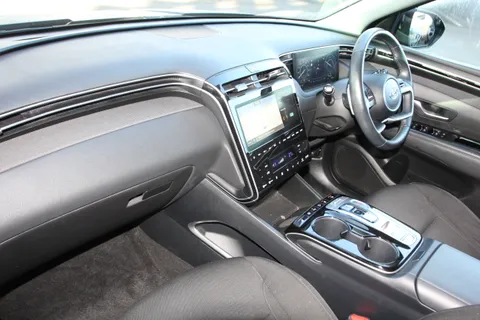 DE72ZMX Hyundai Tucson 1.6 TGDi Hybrid 230 Premium 5dr 2WD Auto Thumbnail #9