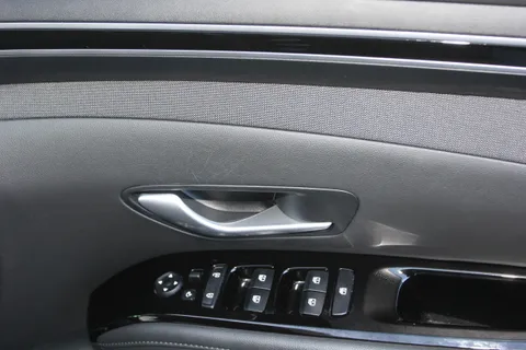 DE72ZMX Hyundai Tucson 1.6 TGDi Hybrid 230 Premium 5dr 2WD Auto Thumbnail #15