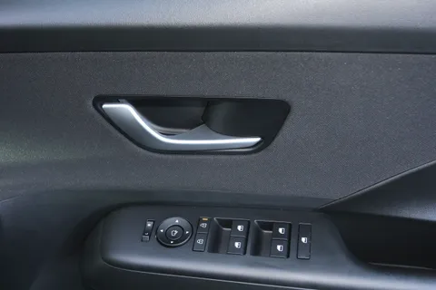 DG75VXA Hyundai Kona 1.6 Hybrid 138 Advance 5dr DCT Thumbnail #14