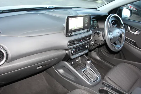 EN21XCA Hyundai Kona 1.6 GDi Hybrid Premium 5dr DCT Thumbnail #12