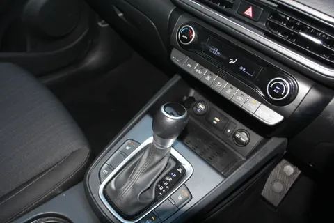 EN21XCA Hyundai Kona 1.6 GDi Hybrid Premium 5dr DCT Thumbnail #26