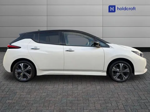 HN71LUR Nissan LEAF 160kW e+ Tekna 62kWh 5dr Auto Thumbnail #3