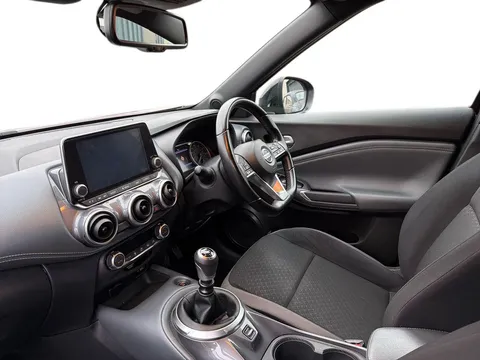 EO21AKJ Nissan Juke 1.0 DiG-T 114 N-Connecta 5dr Thumbnail #11