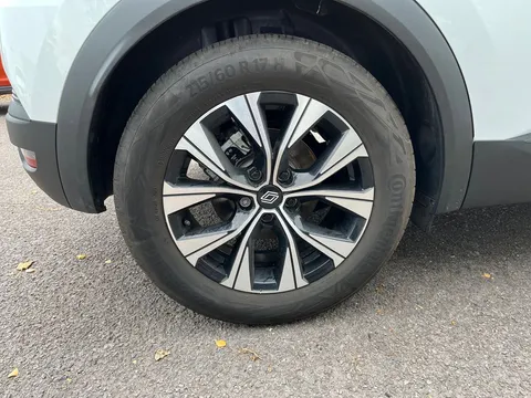 BD74XZZ Renault Captur 1.6 E-Tech Full Hybrid 145 Evolution 5dr Auto Thumbnail #33