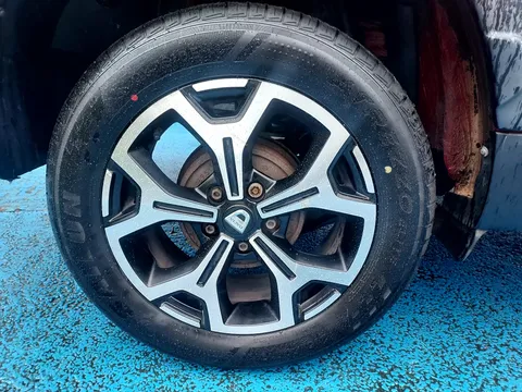 DS20HGC Dacia Duster 1.3 TCe 130 Prestige 5dr Thumbnail #19