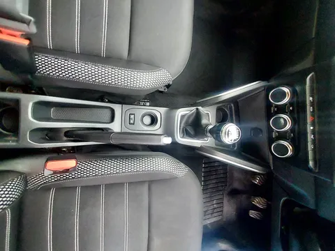 DS20HGC Dacia Duster 1.3 TCe 130 Prestige 5dr Thumbnail #23