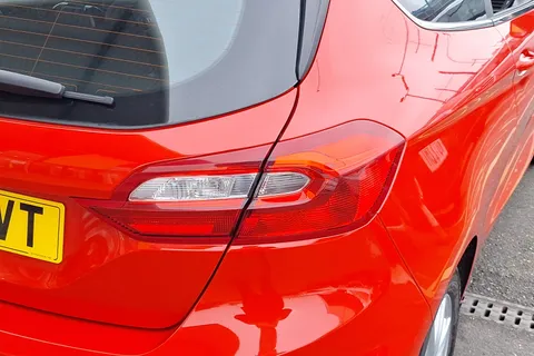 DP67SVT Ford Fiesta 1.0 EcoBoost Zetec 3dr Thumbnail #18