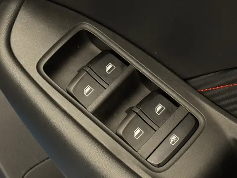 YE70YRN Mg Motor Uk Zs 1.0T GDi Exclusive 5dr DCT Thumbnail #19