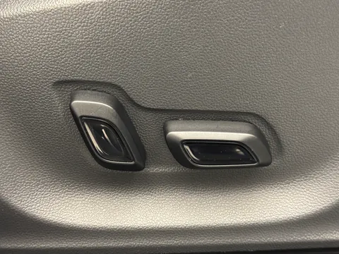 YE70YRN Mg Motor Uk Zs 1.0T GDi Exclusive 5dr DCT Thumbnail #20