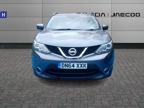 DN64XXK Nissan Qashqai 1.2 DiG-T N-Tec+ 5dr Thumbnail #3