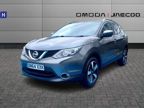 DN64XXK Nissan Qashqai 1.2 DiG-T N-Tec+ 5dr Thumbnail #4