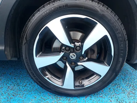 DN64XXK Nissan Qashqai 1.2 DiG-T N-Tec+ 5dr Thumbnail #20