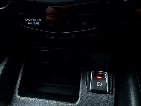 DN64XXK Nissan Qashqai 1.2 DiG-T N-Tec+ 5dr Thumbnail #29