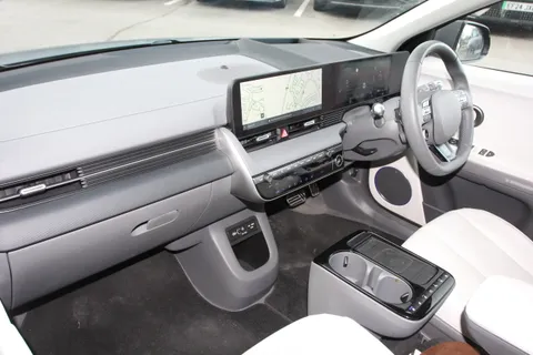 DG25CCK Hyundai Ioniq 5 239kW Ultimate 84 kWh 5dr AWD Auto Thumbnail #8
