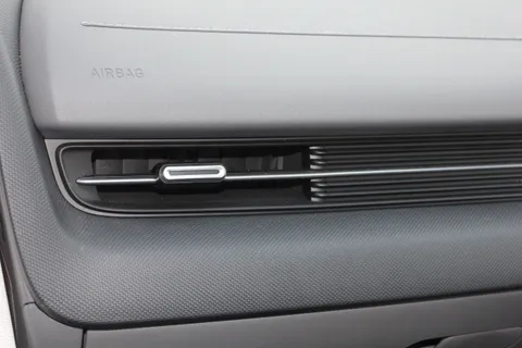 DG25CCK Hyundai Ioniq 5 239kW Ultimate 84 kWh 5dr AWD Auto Thumbnail #9