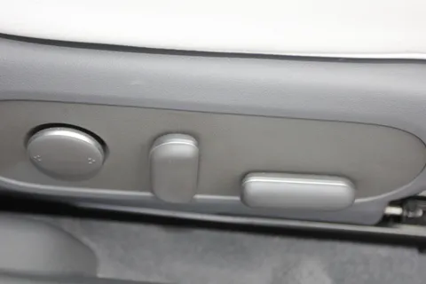 DG25CCK Hyundai Ioniq 5 239kW Ultimate 84 kWh 5dr AWD Auto Thumbnail #19