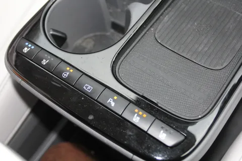 DG25CCK Hyundai Ioniq 5 239kW Ultimate 84 kWh 5dr AWD Auto Thumbnail #28