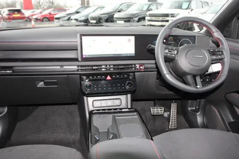 DN75KWH Hyundai Tucson 1.6T Plug-in Hybrid N Line S 5dr Auto Thumbnail #17