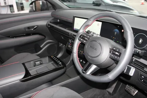 DN75KWH Hyundai Tucson 1.6T Plug-in Hybrid N Line S 5dr Auto Thumbnail #20