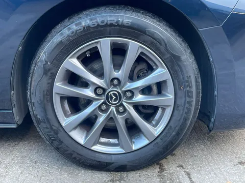 MJ71JHZ Mazda Mazda3 2.0 e-Skyactiv G MHEV SE-L 5dr Thumbnail #4