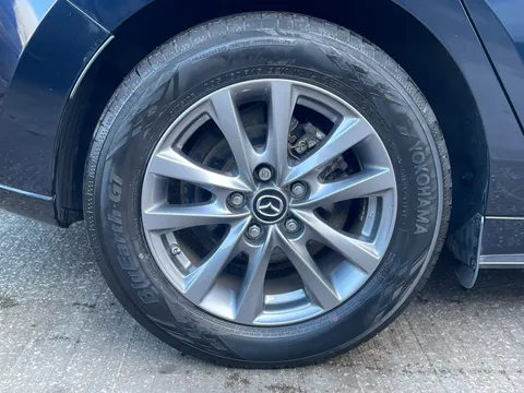 MJ71JHZ Mazda Mazda3 2.0 e-Skyactiv G MHEV SE-L 5dr Thumbnail #5