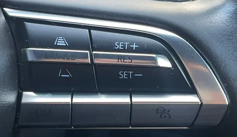 MJ71JHZ Mazda Mazda3 2.0 e-Skyactiv G MHEV SE-L 5dr Thumbnail #11