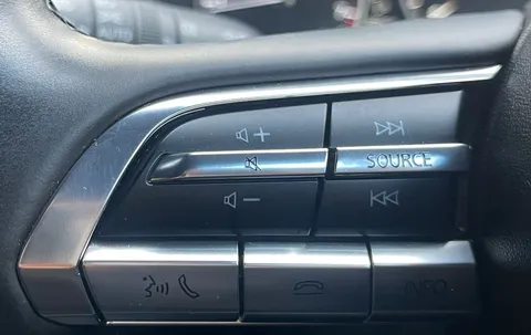 MJ71JHZ Mazda Mazda3 2.0 e-Skyactiv G MHEV SE-L 5dr Thumbnail #12