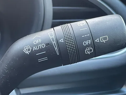 MJ71JHZ Mazda Mazda3 2.0 e-Skyactiv G MHEV SE-L 5dr Thumbnail #16