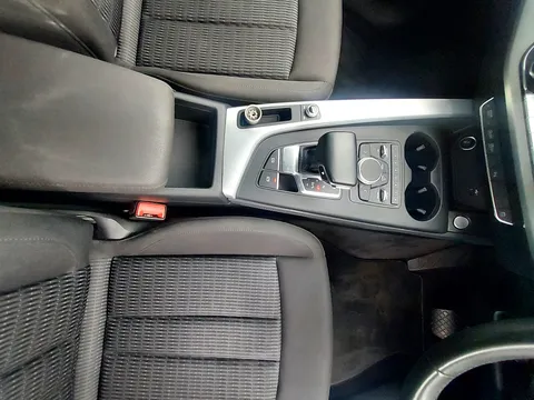 SG20RVT Audi A4 35 TDI SE 5dr S Tronic Thumbnail #19